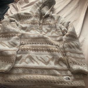 Sherpa Northface Pullover